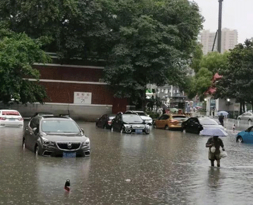 暴雨來襲！武漢中考延遲1小時！湖北連發(fā)預警，這些地方要注意……